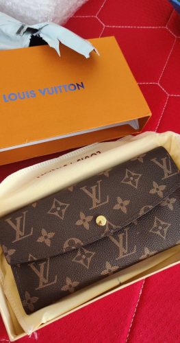 Louis Vuitton LV Clutch photo review